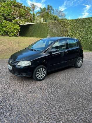 VOLKSWAGEN FOX 1.6 MI PLUS 8V FLEX 4P MANUAL VOLKSWAGEN FOX 1.6 MI PLUS 8V FLEX 4P MANUAL